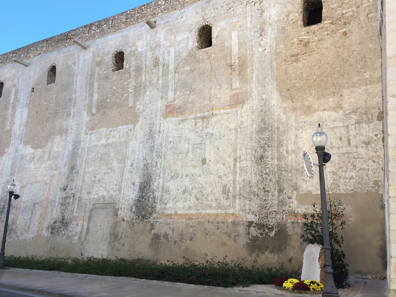 Vinaròs, el PP reclama una actuació urgent per conservar les pintures fingides de l'església Arxiprestal