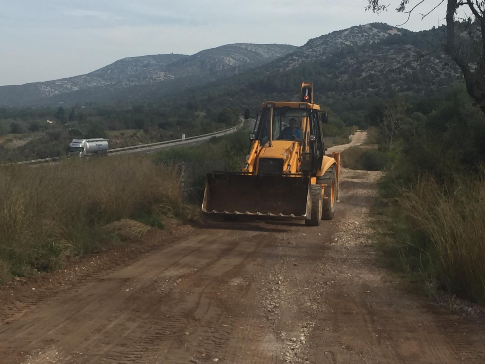 Santa Magdalena, l'Ajuntament inicia la reparació dels camins rurals afectats per la gota freda