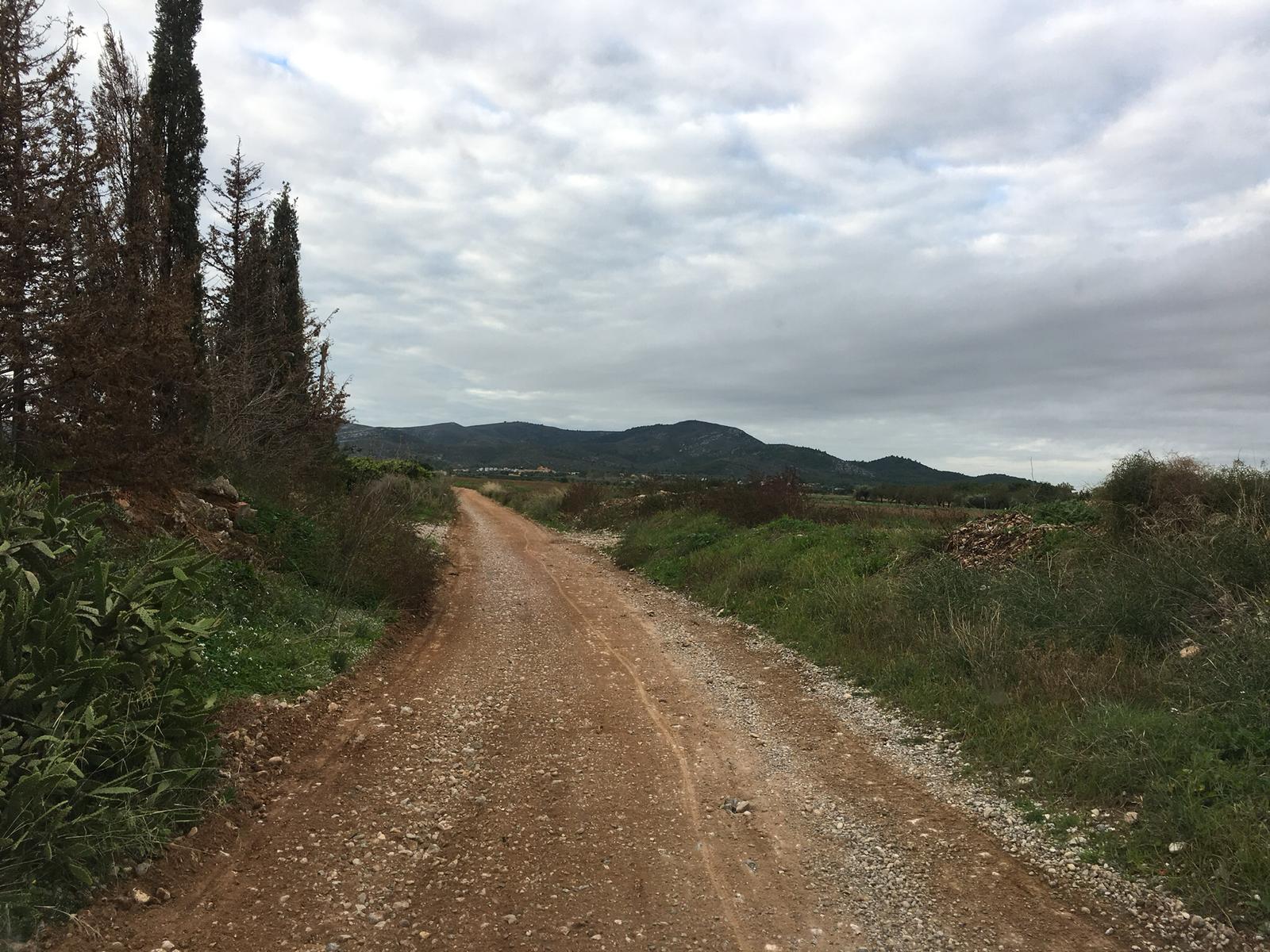 Peníscola repara més de 15km de camins rurals afectats per la gota freda
