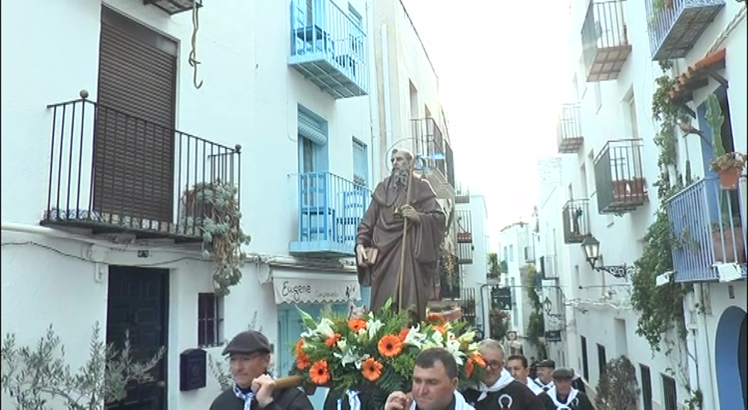 Peníscola celebra la tradicional missa de Sant Antoni