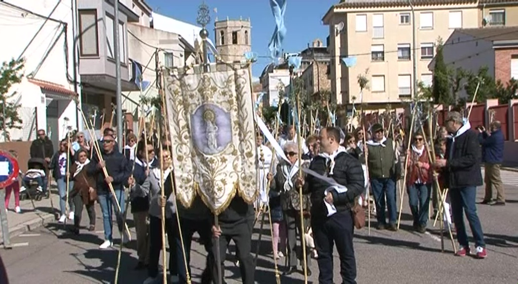 Sant Mateu celebra la romeria de la Mare de Déu dels Àngels amb la participació de centenars de veïns