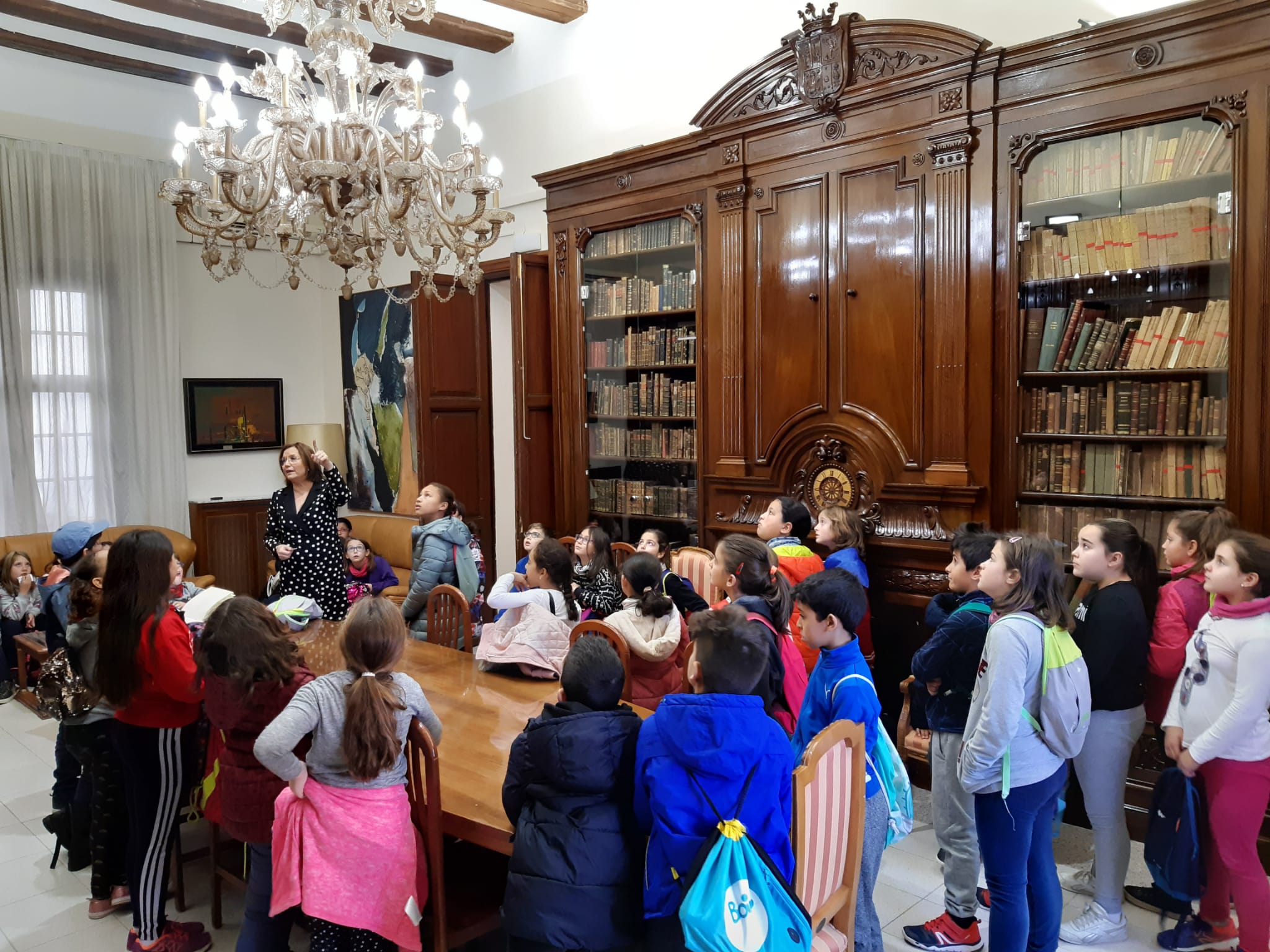 Els alumnes de quart de primària del CEIP Eduardo Matínez Ródenas de Benicarló visiten l'Ajuntament