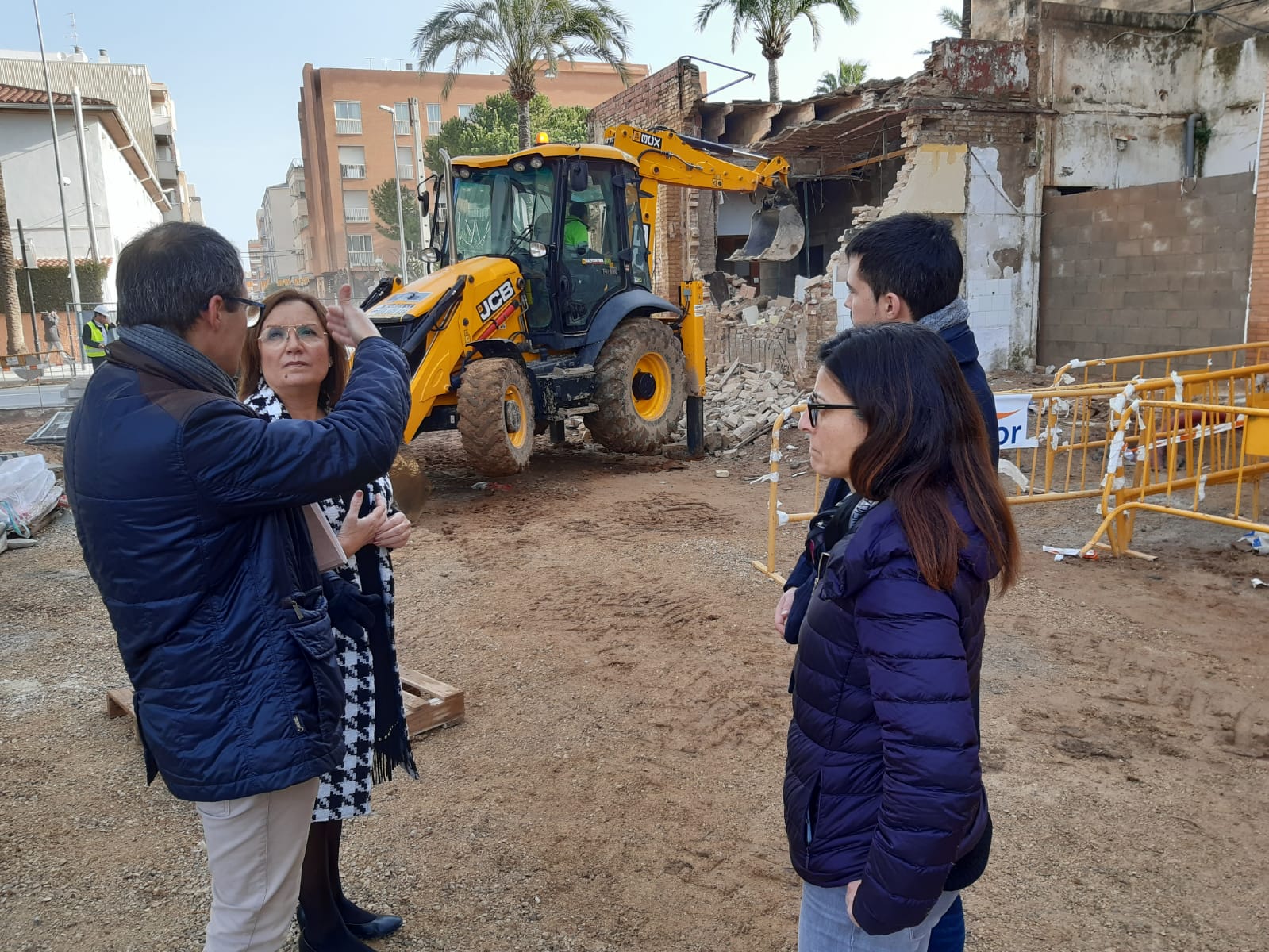 S’enderroca l’última casa fora de línia de façana del carrer de València de Benicarló