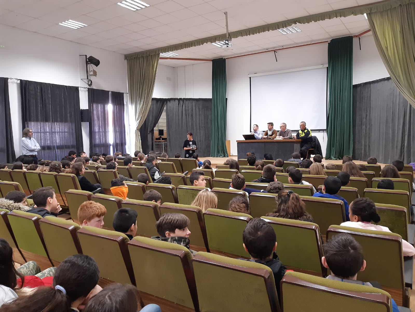 Xarrada sobre contaminació acústica a l'IES Joan Coromines de Benicarló
