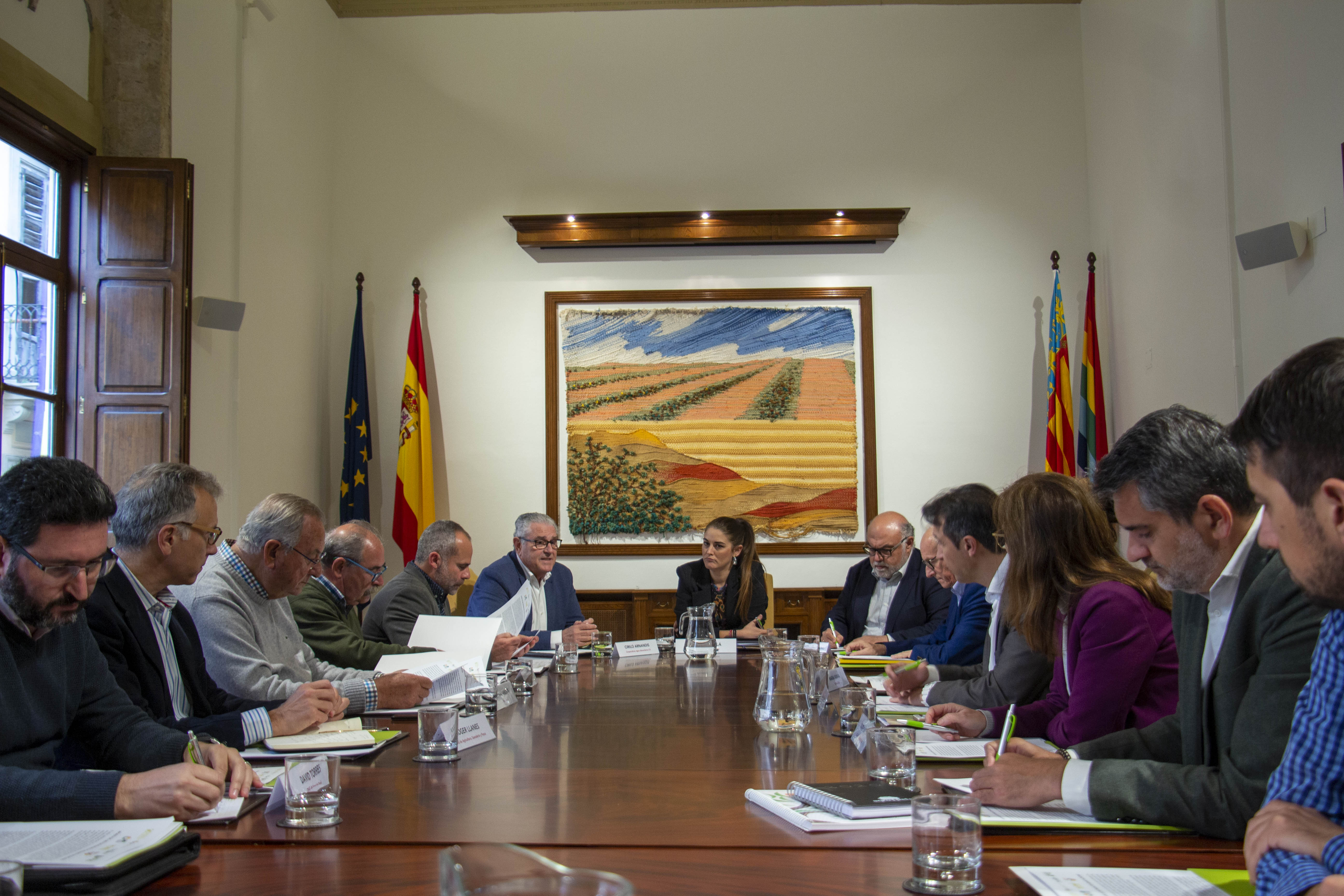 Les organitzacions agràries valencianes entreguen a la consellera les seus solucions per a la crisi del sector