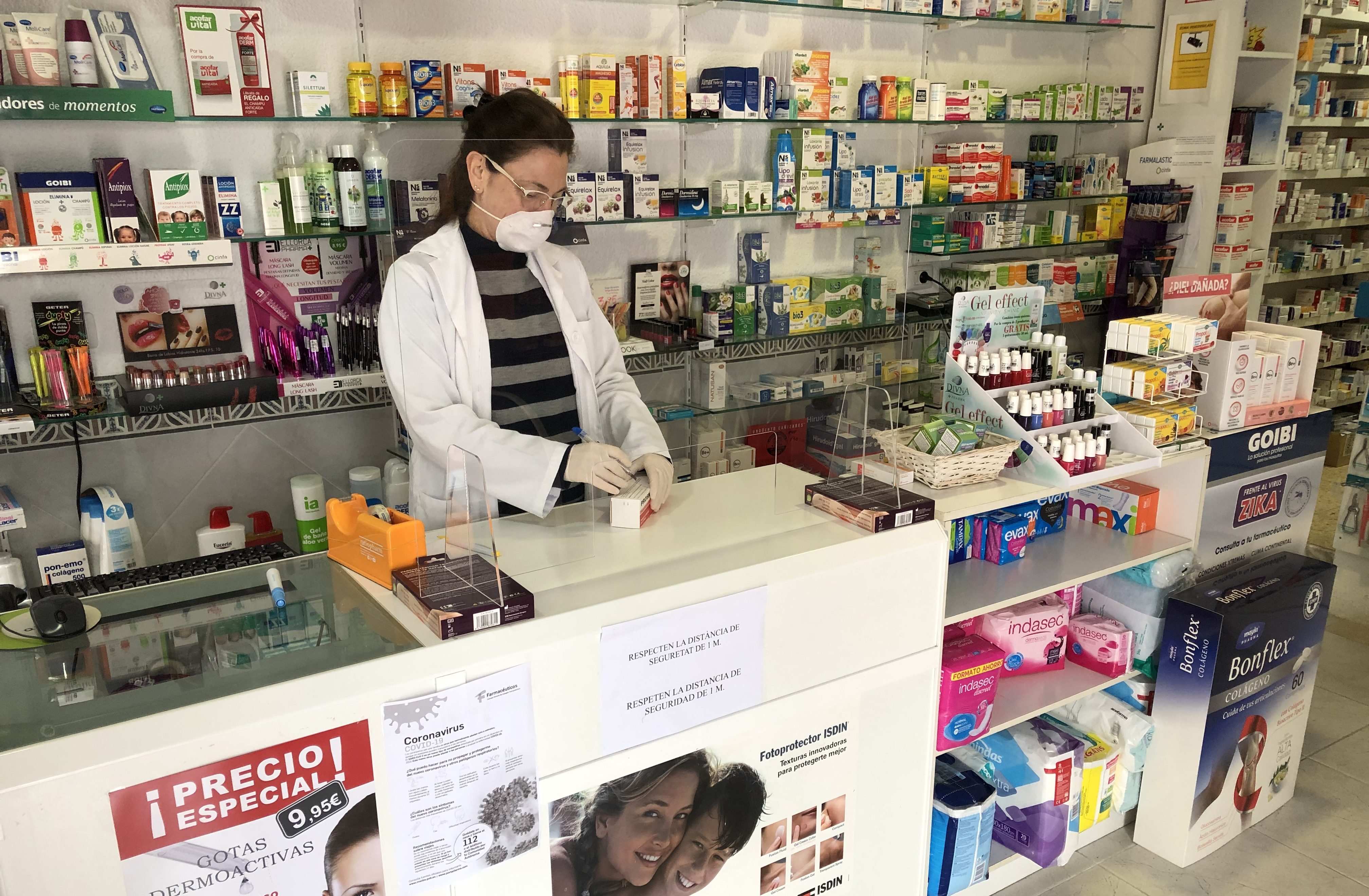 La farmàcia de Santa Magdalena ofereix servei a domicili