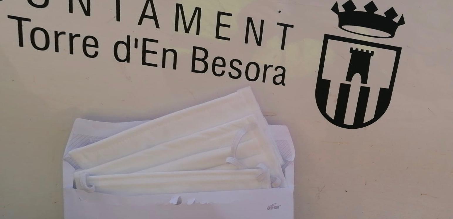 La Torre d'en Besora reparteix mascaretes higièniques entre els seus veïns