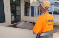L'Ajuntament de Peníscola du a terme les tasques de desinfecció de les instal·lacions de l'escola de primària