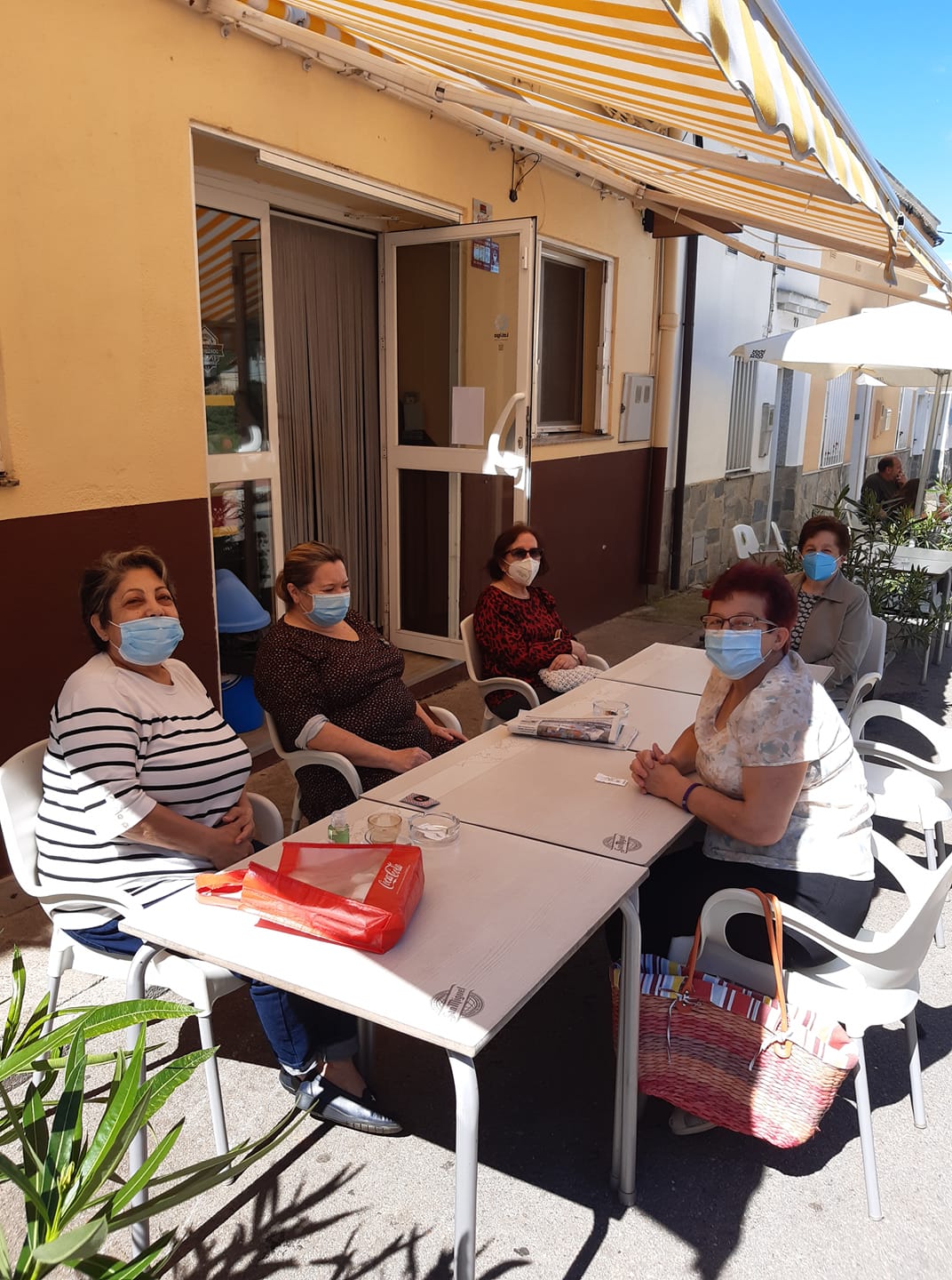 L'Ajuntament de Santa Magdalena autoritza l'ampliació de terrasses a bars, restaurants i cafeteries