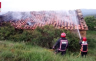 Sufocat un incendi per raig al Mas de Nasio de Portell