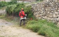 La brigada comarcal neteja els camins del GR-331 del terme d’Ares