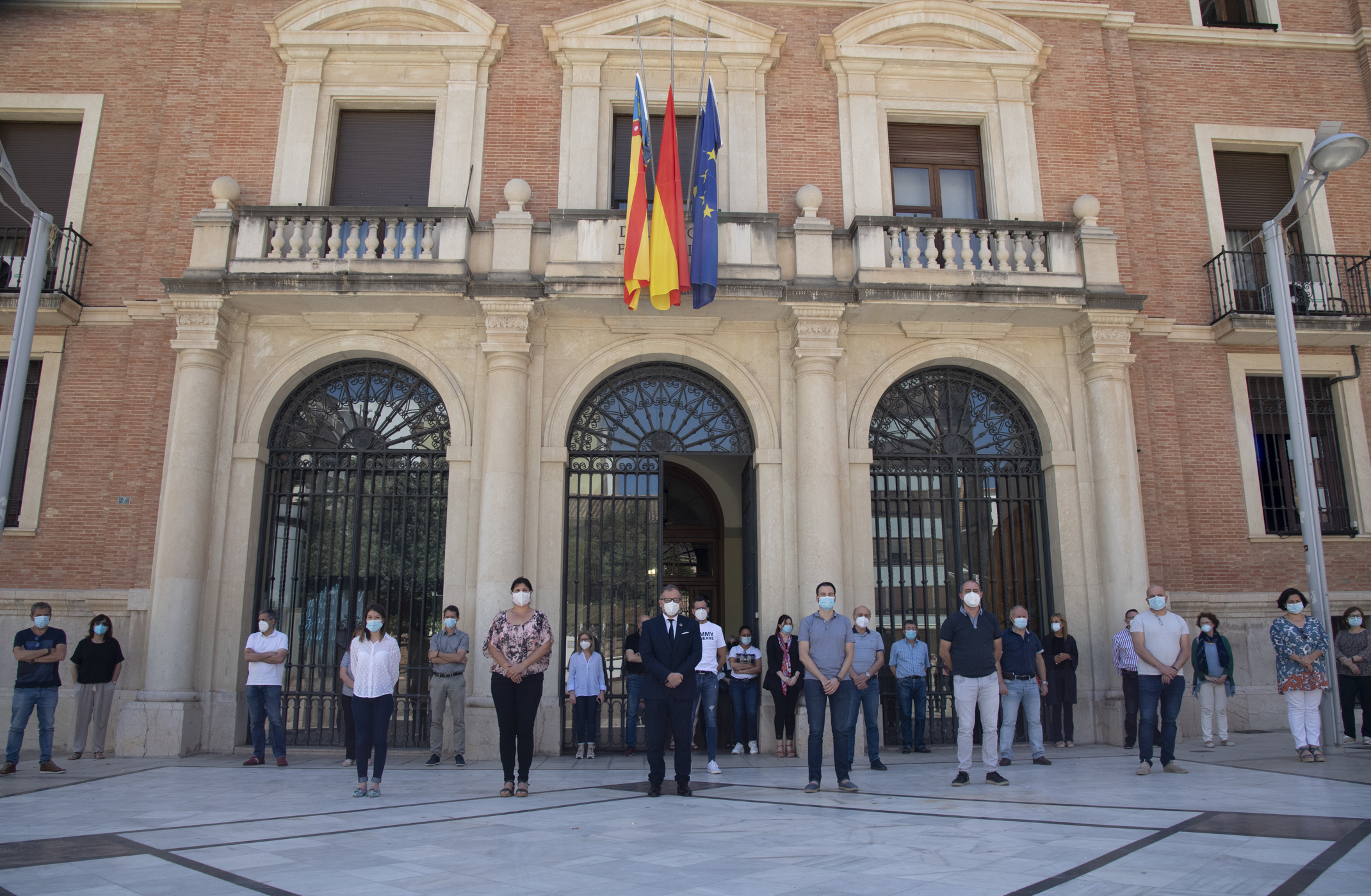La Diputació de Castelló guarda un minut de silenci en memòria de les víctimes de la COVID-19