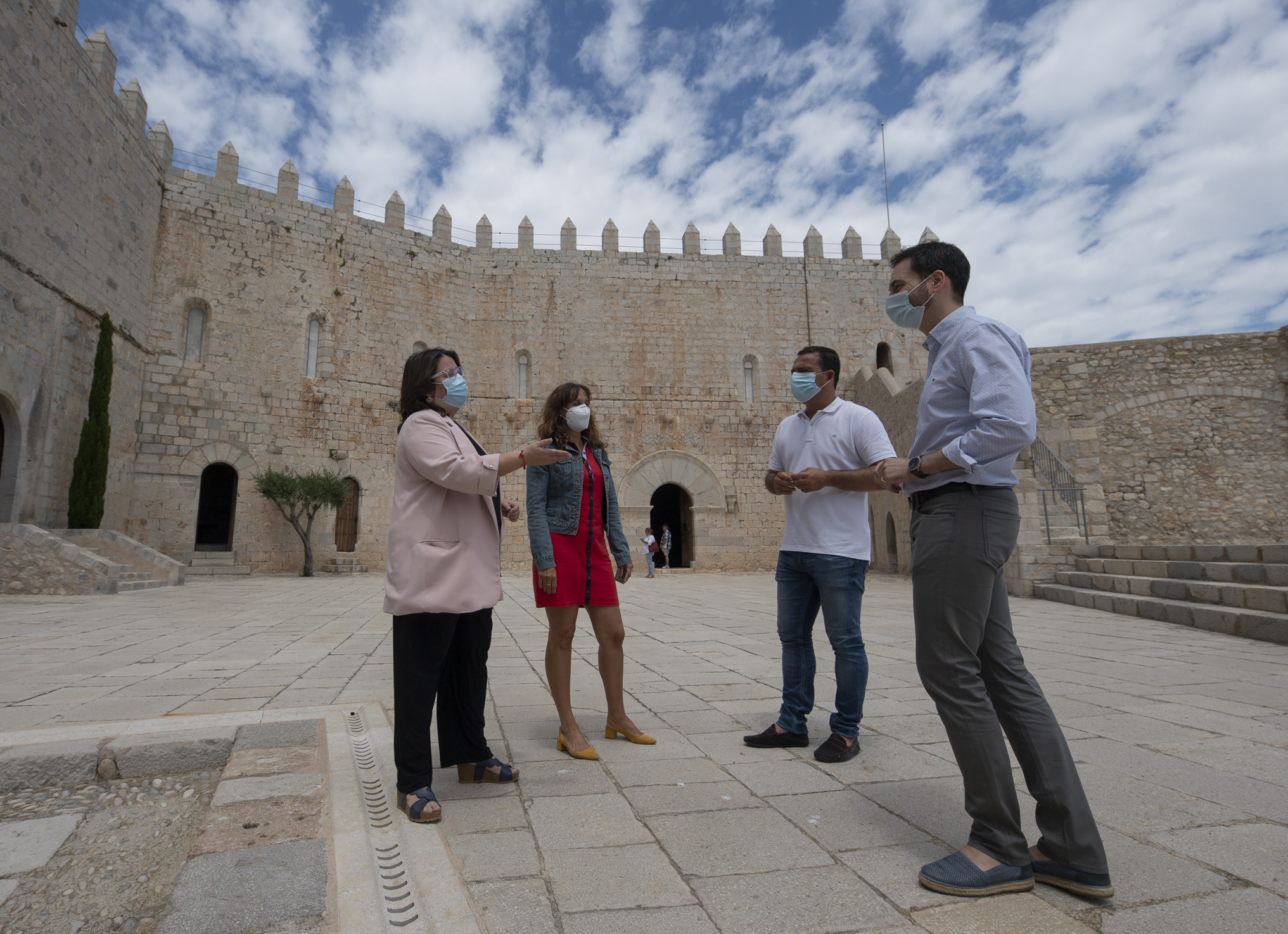 Sanz anima a la ciutadania a visitar ‘el nou castell de Peníscola’, les obres de remodelació van finalitzar el mes desembre