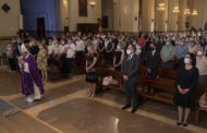 José Martí assisteix a la missa en homenatge per les víctimes de la Covid-19 a la província