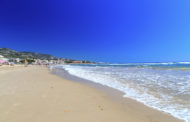 Les platges d'Alcossebre renoven les quatre banderes blaves per a Carregador, Romana, Moro i Manyetes