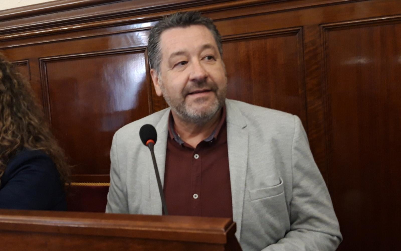 El PP denuncia que el PSOE 'castiga' als xicotets municipis a l'anul·lar les ajudes per a instal·lar caixers a l'interior
