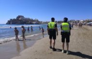 El dispositiu de platja a Peníscola s'enfoca a garantir les distàncies i la ubicació dels usuaris a 6 metres de l'aigua