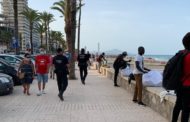 La Policia Local de Peníscola treballa per 'estrényer' el cércol al top manta