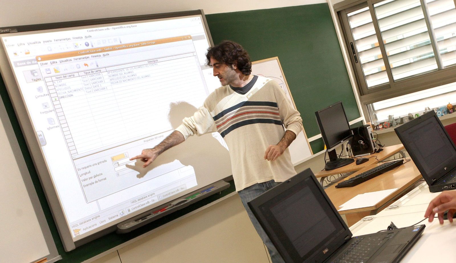 Els centres educatius planificaran la tornada a classe progressiva entre el 7 i l'11 de setembre