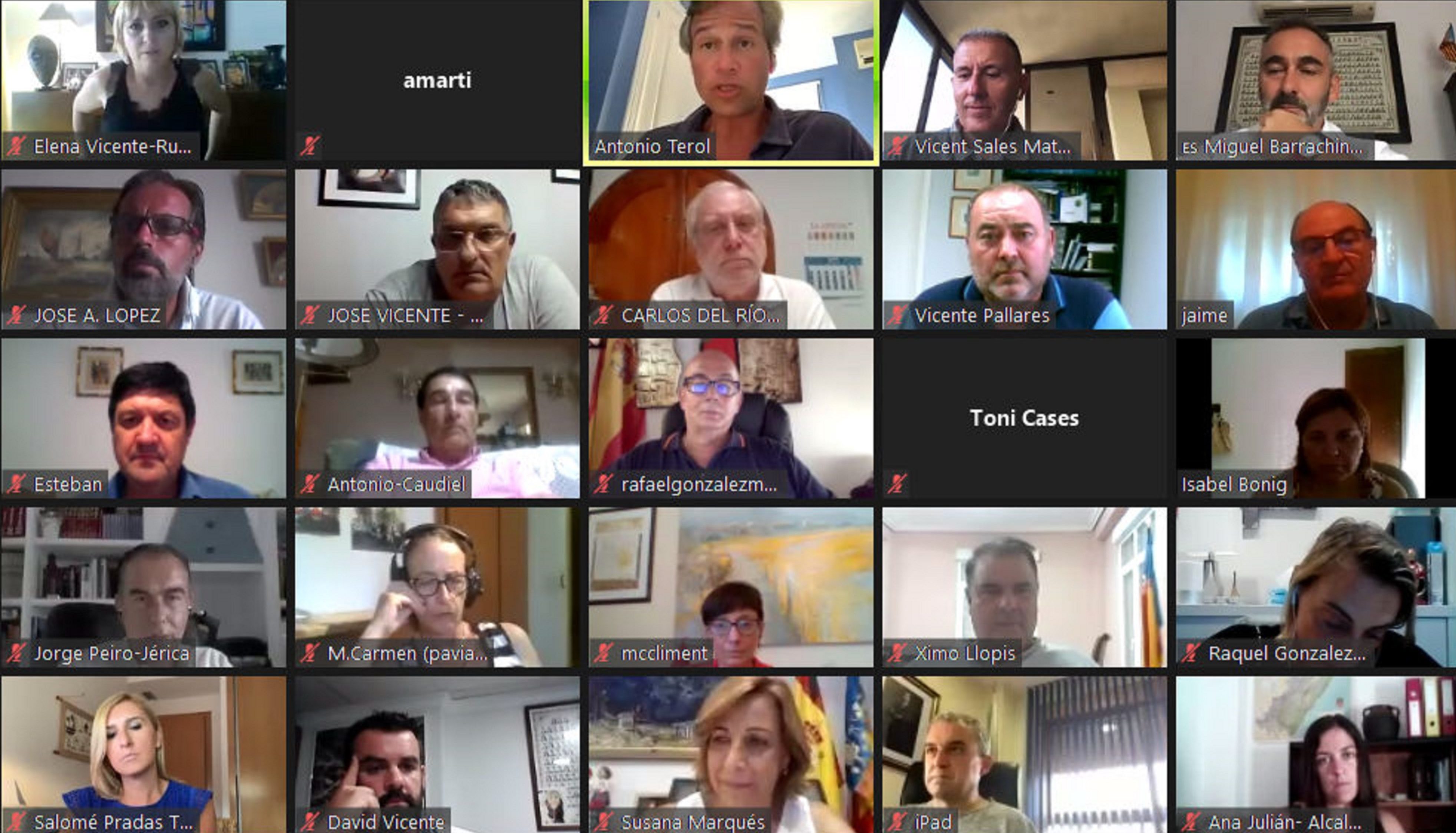 Els alcaldes i alcaldesses del PP de Castelló rebutgen en bloc el 'saqueig' del Govern dels estalvis municipals