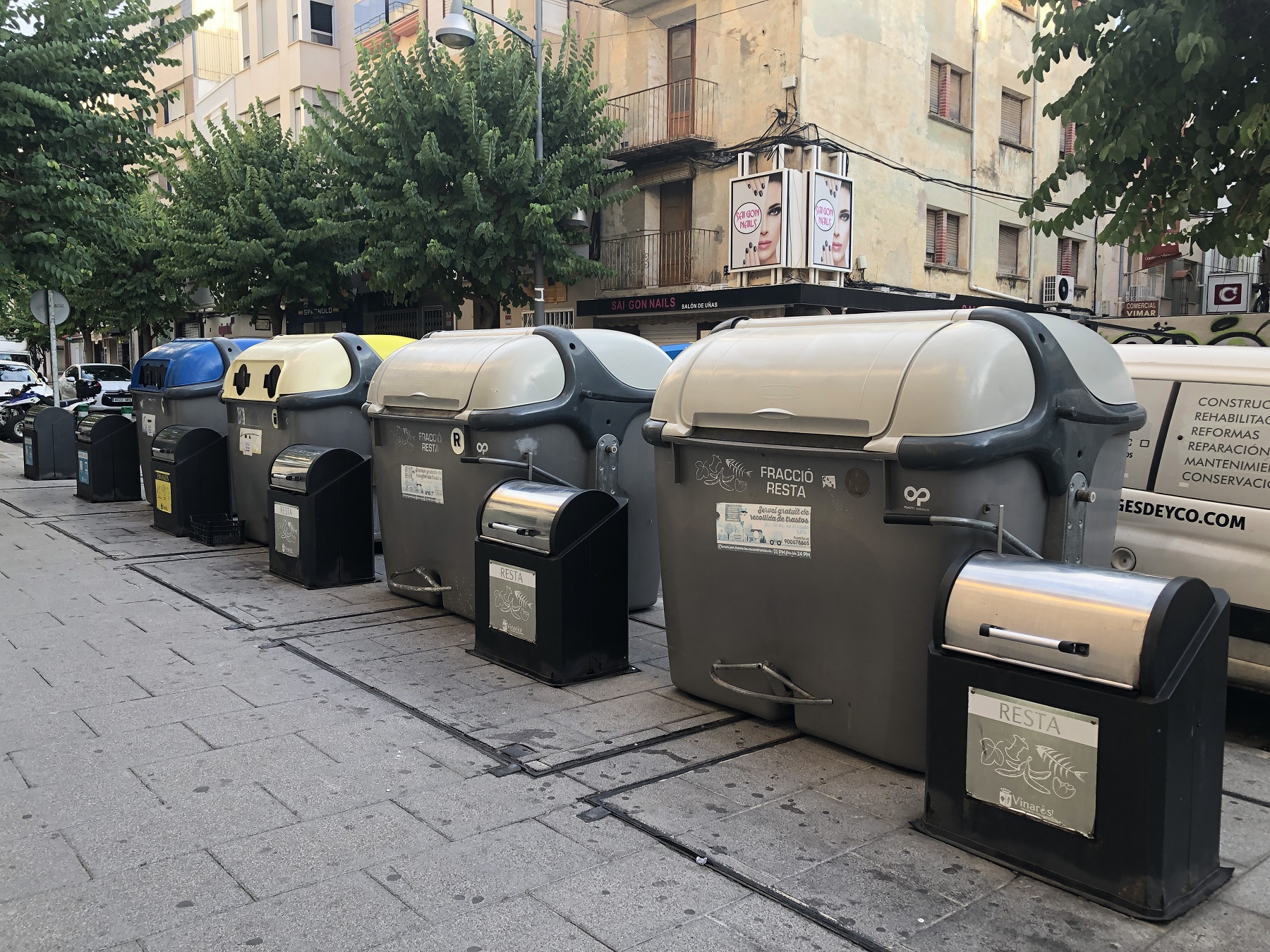 El PP de Vinaròs reclama una solució “urgent i definitiva” per als contenidors soterrats
