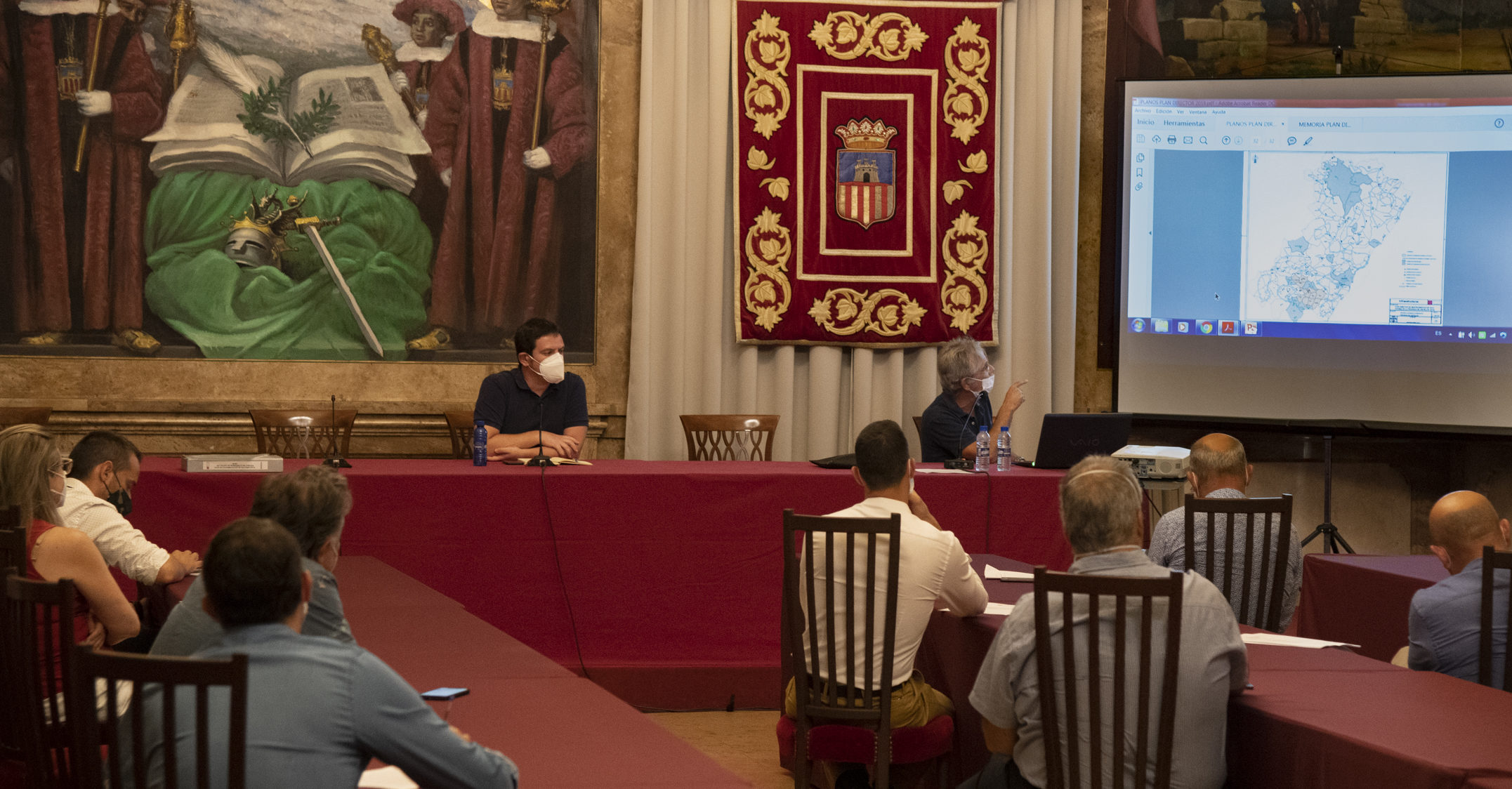 Ignasi Garcia presenta el Pla Director de l’Aigua als presidents dels consorcis de la província