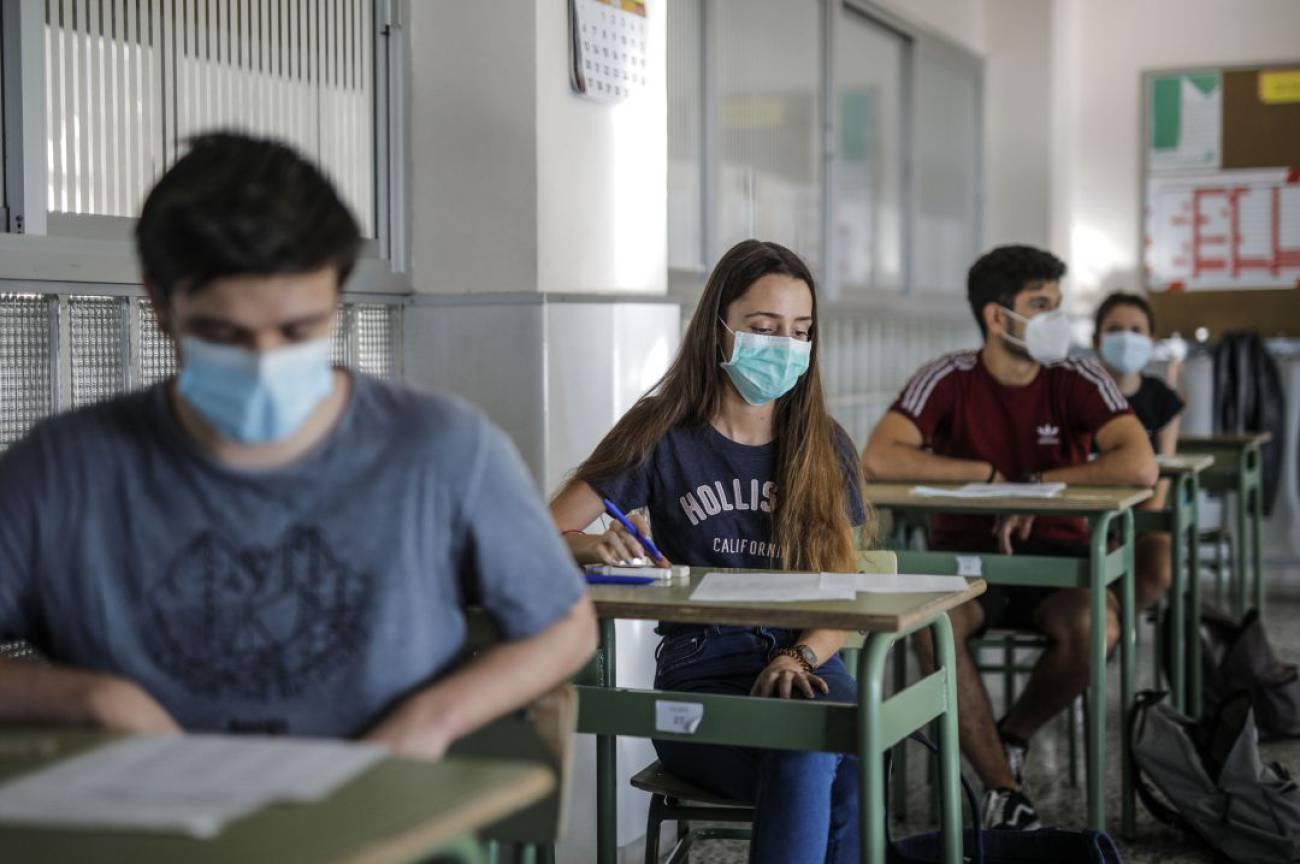 Educació beca amb 600 euros a 129 xiques que obrin camins a la dona en cicles d'FP amb alta ocupabilitat