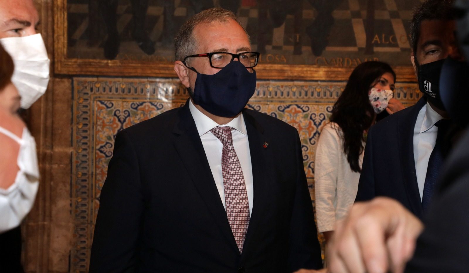 Martí assisteix a l'acte del 9 d’octubre on reitera l'oferiment a l'oposició de pactar els pressupostos