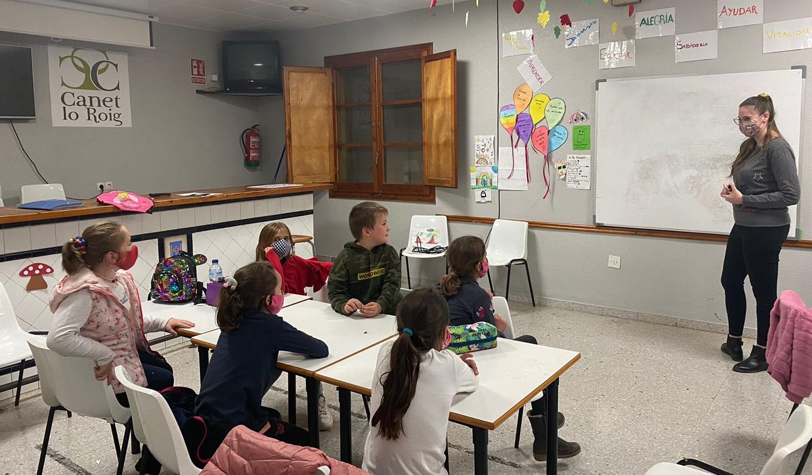 L'Ajuntament de Canet lo Roig promou les classes d'anglés per a l'alumnat del municipi