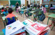 Educació inicia el procediment per a convocar 2.500 places d'oposicions d'Infantil i Primària per a 2022