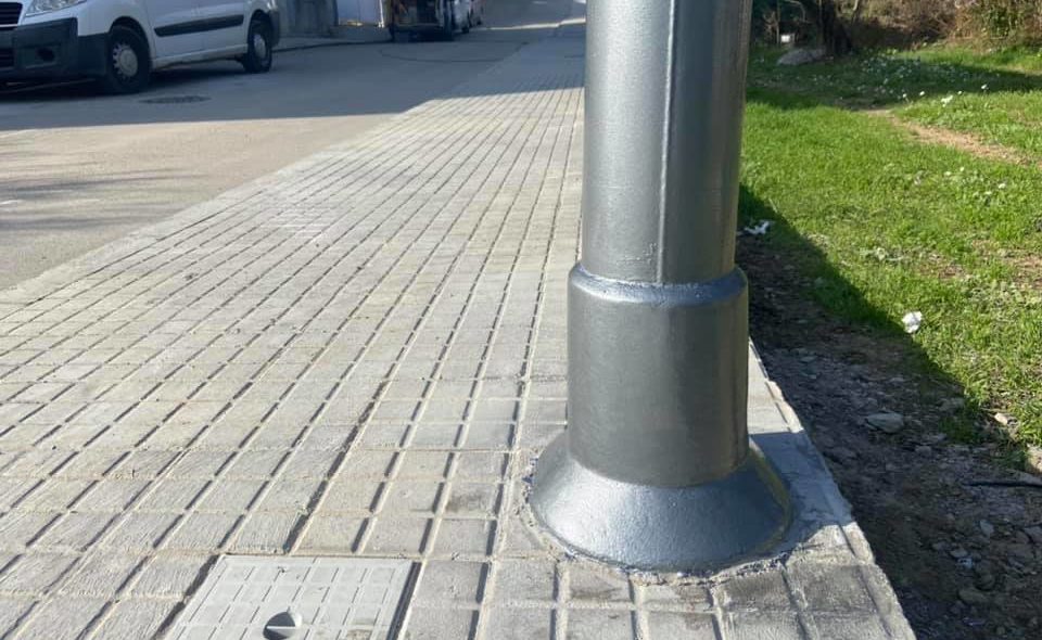 Sant Mateu posa en marxa un innovador sistema de protecció contra la corrosió en els fanals