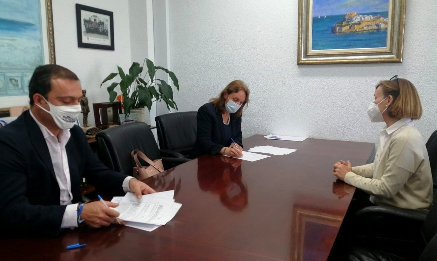 L'Ajuntament de Peníscola signa un conveni de col·laboració amb la Fundació Amigó