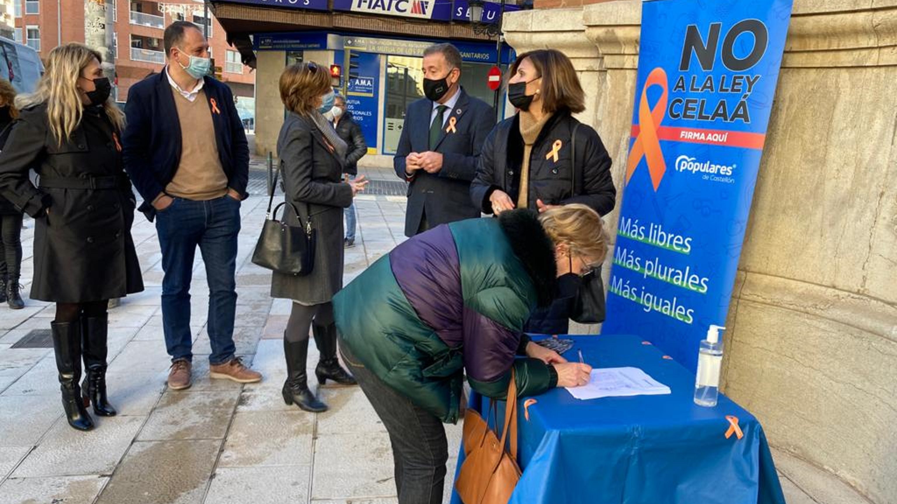 El PP de Castelló recull més de 2.000 signatures a favor de la llibertat educativa