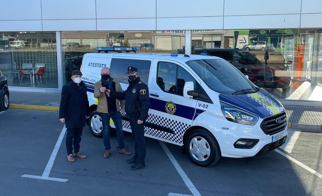 La Policia Local de Vinaròs incorpora a la flota de vehicles una furgoneta d'atestats