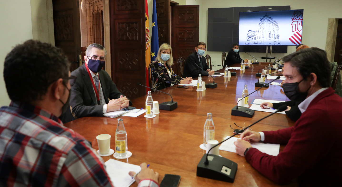 Puig demana als sectors de l'oci, comerç i restauració que extremen el control dels aforaments 