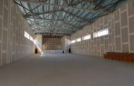 Revestiment acústic de les parets del nou edifici polivalent de Vilafranca