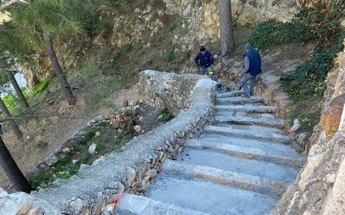 Les Coves habilita la baixada de la pinada que enllaça el nucli antic amb el Camí Nou
