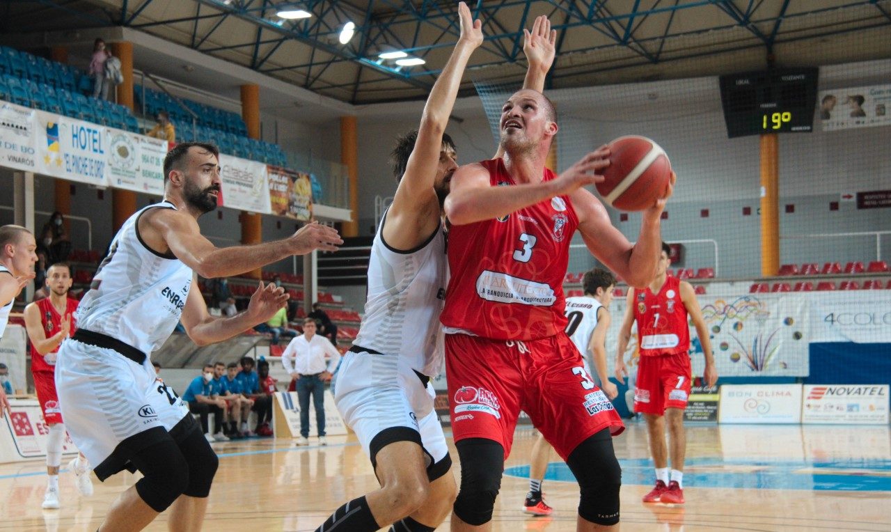 Derrota de Mi Arquitecto C.B. Benicarló enfront del Basket Navarra 52-55