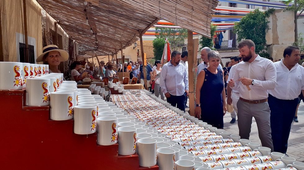El Consell aprova 7 milions d’euros en ajudes directes al sector de l’artesania vinculat a les festes tradicionals