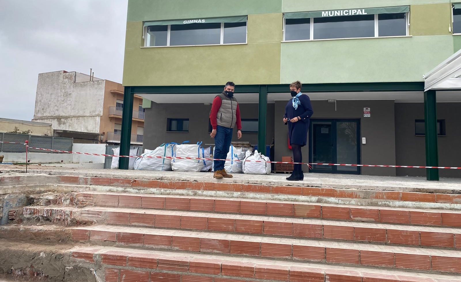 Comencen les obres de rehabilitació de la piscina municipal de Càlig