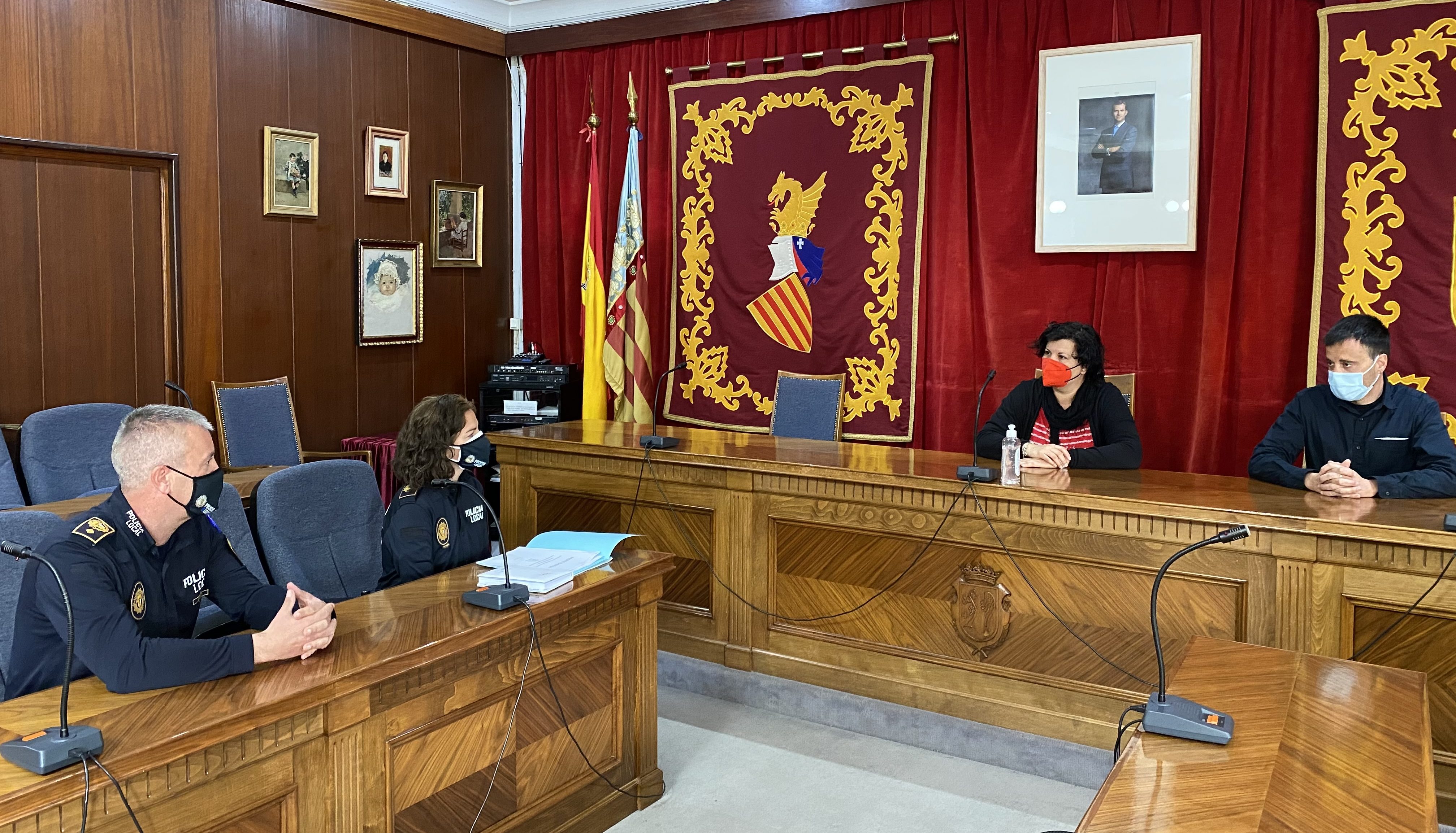 Vinaròs introduirà un servei de teràpia amb gossos per a dones víctimes de la violència de gènere