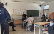 La Policia Local de Peníscola ofereix xarrades sobre l'ús de les noves tecnologies, abusos i delictes