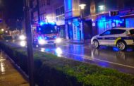Els bombers actuen en un incendi al carrer Sant Pasqual de Vinaròs