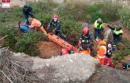 Els bombers rescaten a una dona que havia caigut al llit de la rambla Cervera a Benicarló