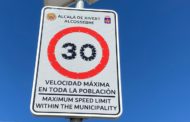 Alcalà-Alcossebre adapta la senyalització viària a la reducció de velocitat en vies urbanes