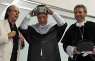 Manuel Vicent rep la distinció del ‘Mèrit de les Arts’ dels premis del Dia de la Província