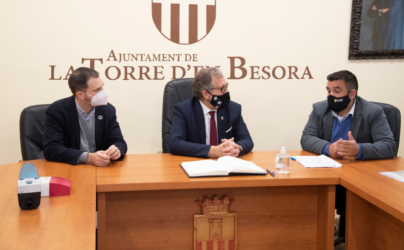 La Torre d'En Besora inverteix 70.000 euros en la millora de la piscina i l'ampliació del cementeri