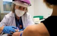 Les reaccions adverses notificades després de la vacuna disminueixen a un 0,25%