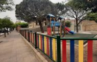 Xert estrena el nou parc infantil de les escoles