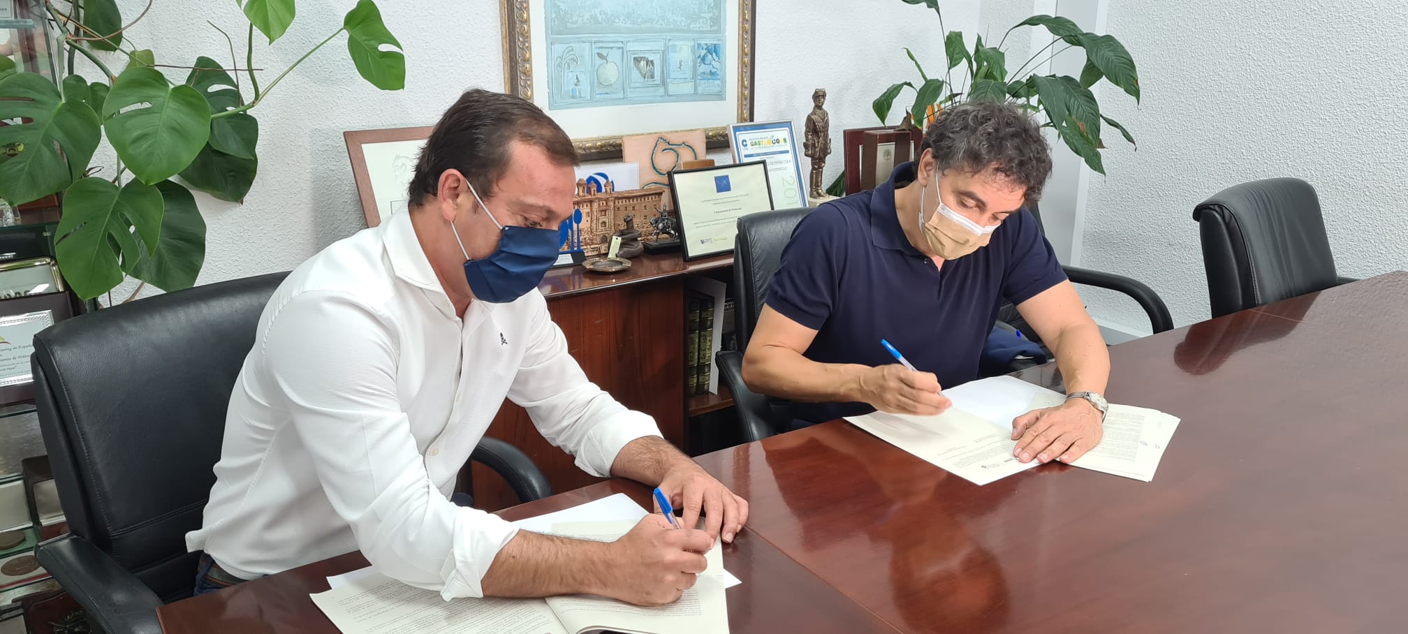Turisme destina 100.000 euros a Peníscola per a fomentar accions de promoció de turisme cinematogràfic